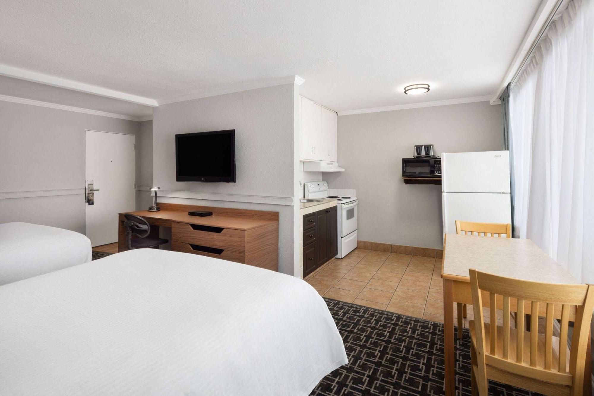 Baymont By Wyndham Edson Hotel Kültér fotó